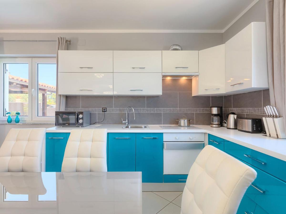Holiday Home Villa Valentina By Interhome Loborika Exterior photo