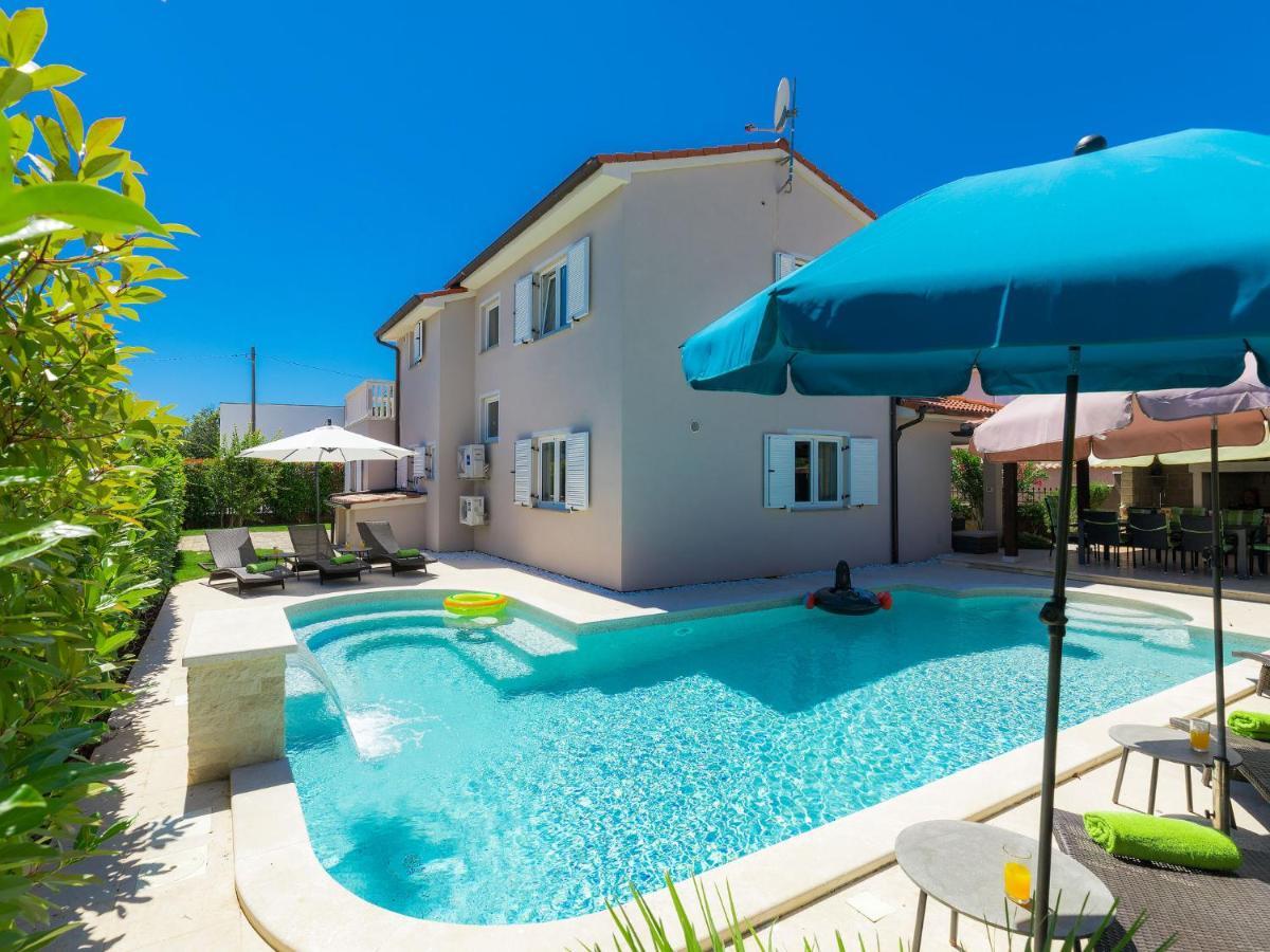 Holiday Home Villa Valentina By Interhome Loborika Exterior photo