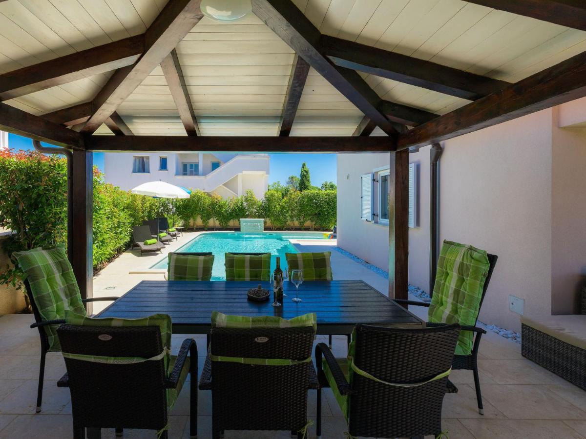 Holiday Home Villa Valentina By Interhome Loborika Exterior photo
