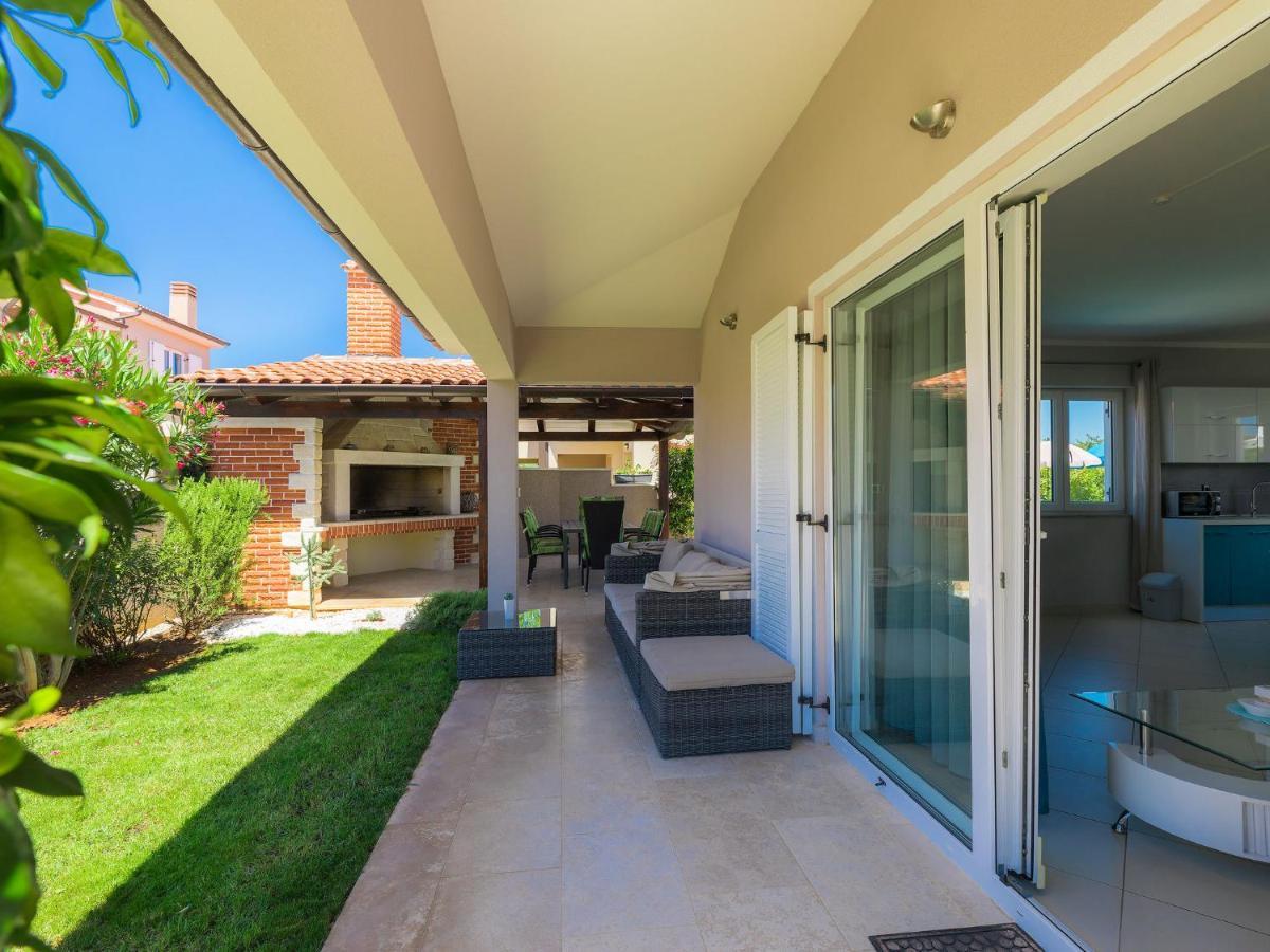 Holiday Home Villa Valentina By Interhome Loborika Exterior photo